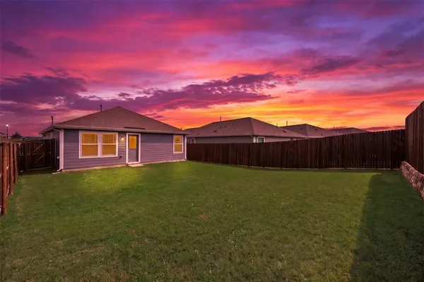 $1,895 | 6038 Determine Lane, Forney, TX 75126