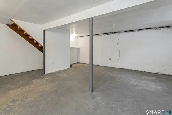 $3,600 | 85 Burwood Avenue, Unit BACK, Stamford, CT 06902