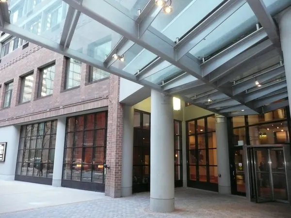 $2,200 | 211 East Ohio Street, Unit 2205, Chicago, IL 60611