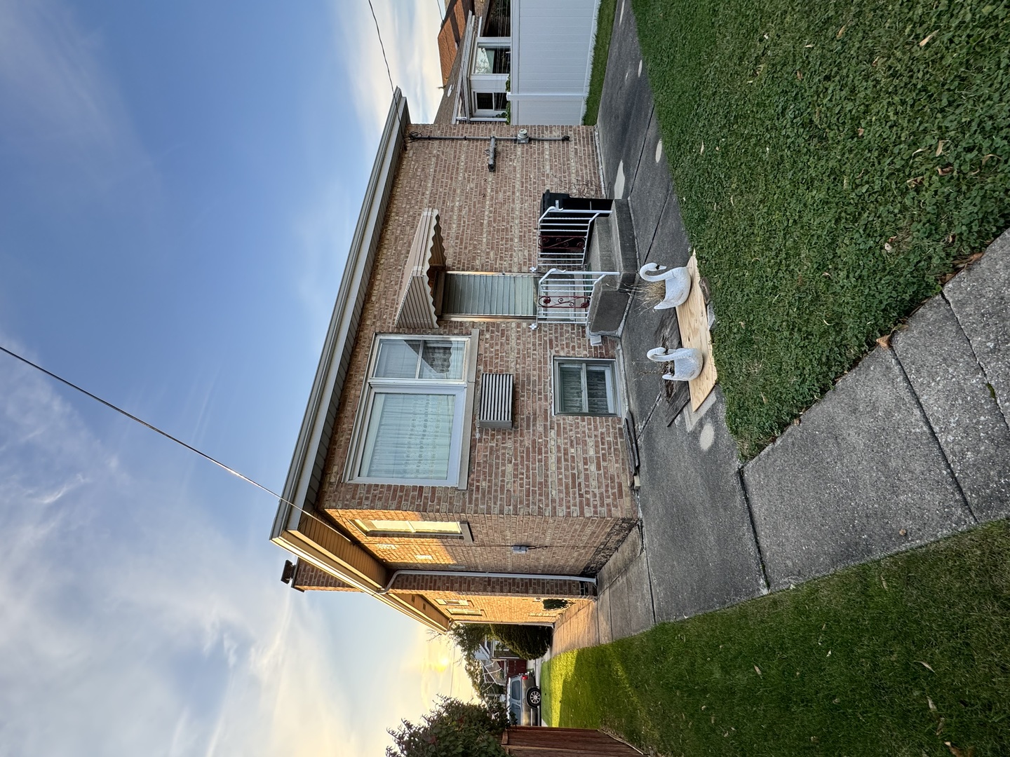 5353 South Springfield Avenue Chicago, IL 60632 - Photo 2 of 3 Gallery Image 2