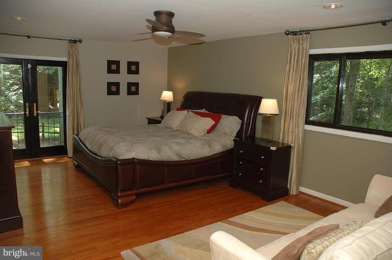 11131 Timberhead Lane Reston, VA 20191 - Photo 19 of 22 Master Bedroom