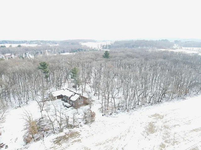 $625,000 | E8403 Highway 85, Mondovi, WI 54755