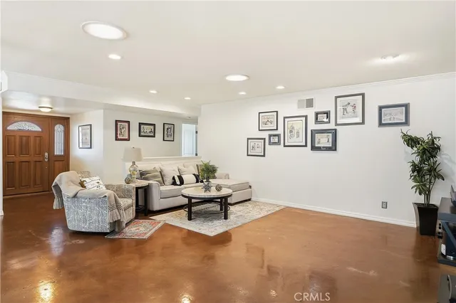 $889,000 | 2736 North Wanda Avenue, Simi Valley, CA 93065