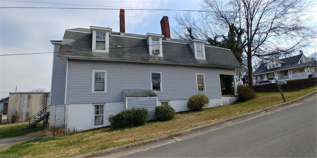 1421 Fieldcrest Road Eden, NC 27288 - Photo 2 of 16 Gallery Image 2