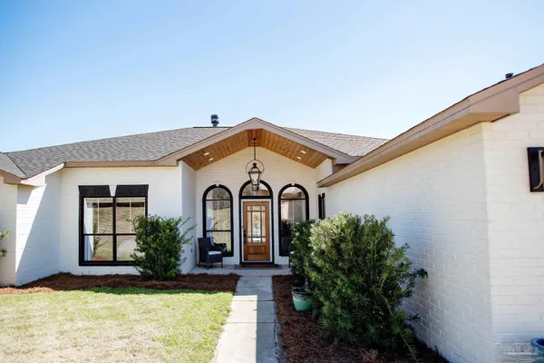 $475,000 | 121 Villacrest Drive, Crestview, FL 32536