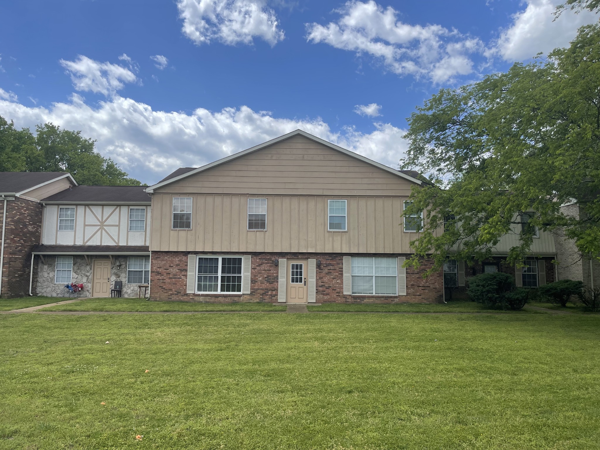 1301 Neelys Bend Road, Unit 71 Madison, TN 37115 - Photo 2 of 7 a house view with a garden space