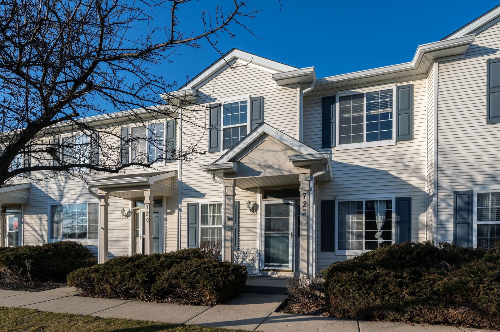 722 County Line Road Aurora, IL 60502 - Photo 1 of 20