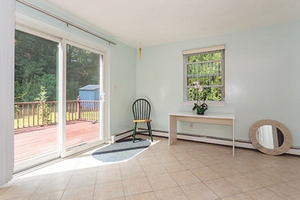 56 Charles Road, Unit 1 Winchester, MA 01890 - Photo 5 of 16