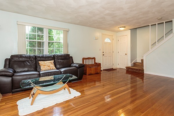 56 Charles Road, Unit 1 Winchester, MA 01890 - Photo 8 of 16