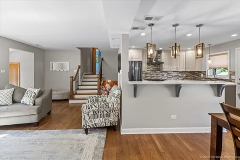 $399,900 | 10328 Long Avenue, Oak Lawn, IL 60453