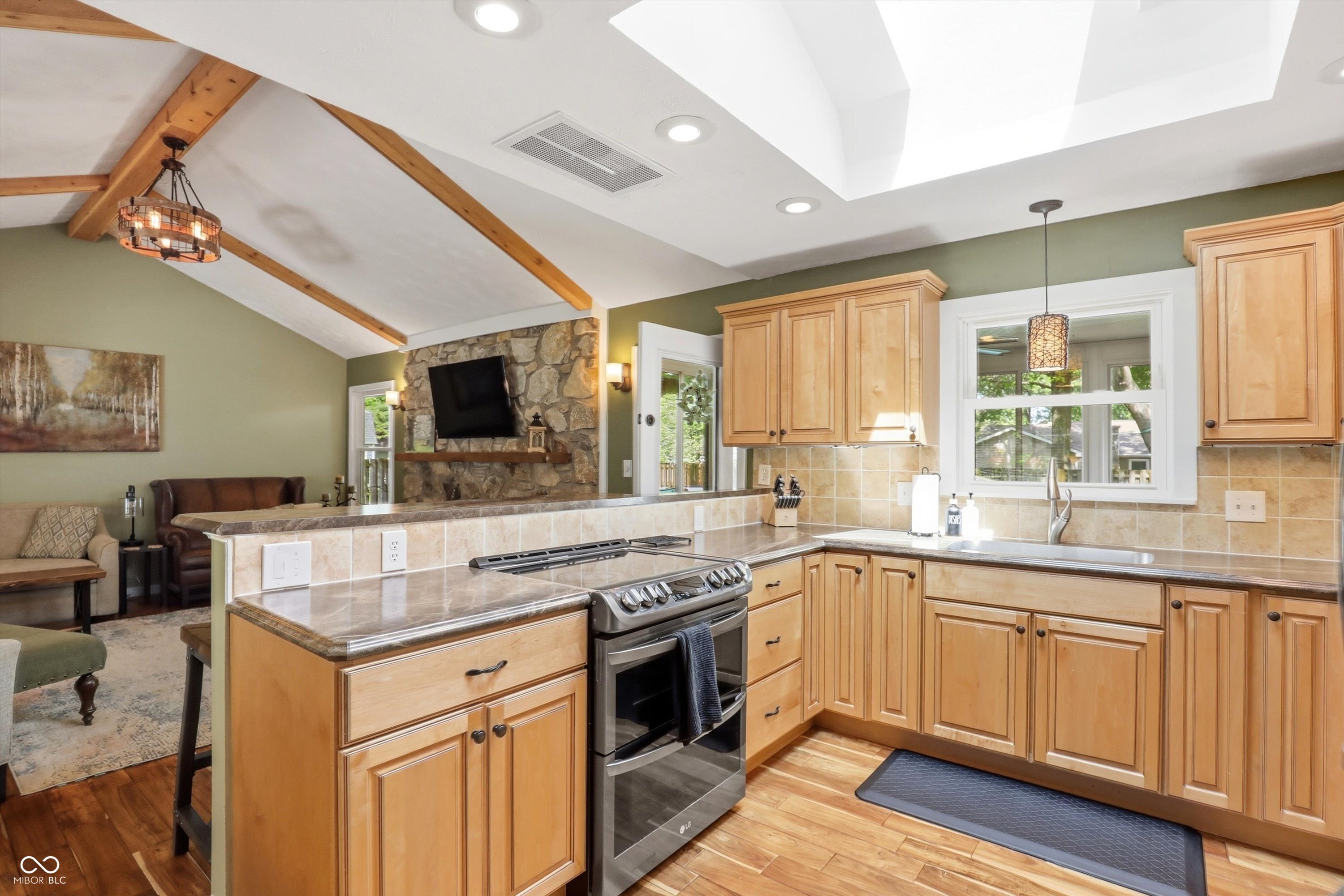 9689 Sycamore Road Carmel, IN 46032 - Photo 14 of 55