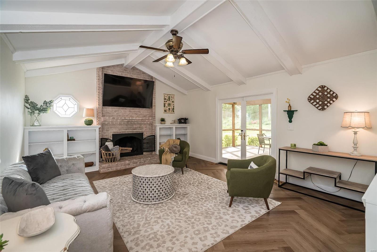 1012 Bedford Lane Ballwin, MO 63011 - Photo 15 of 37