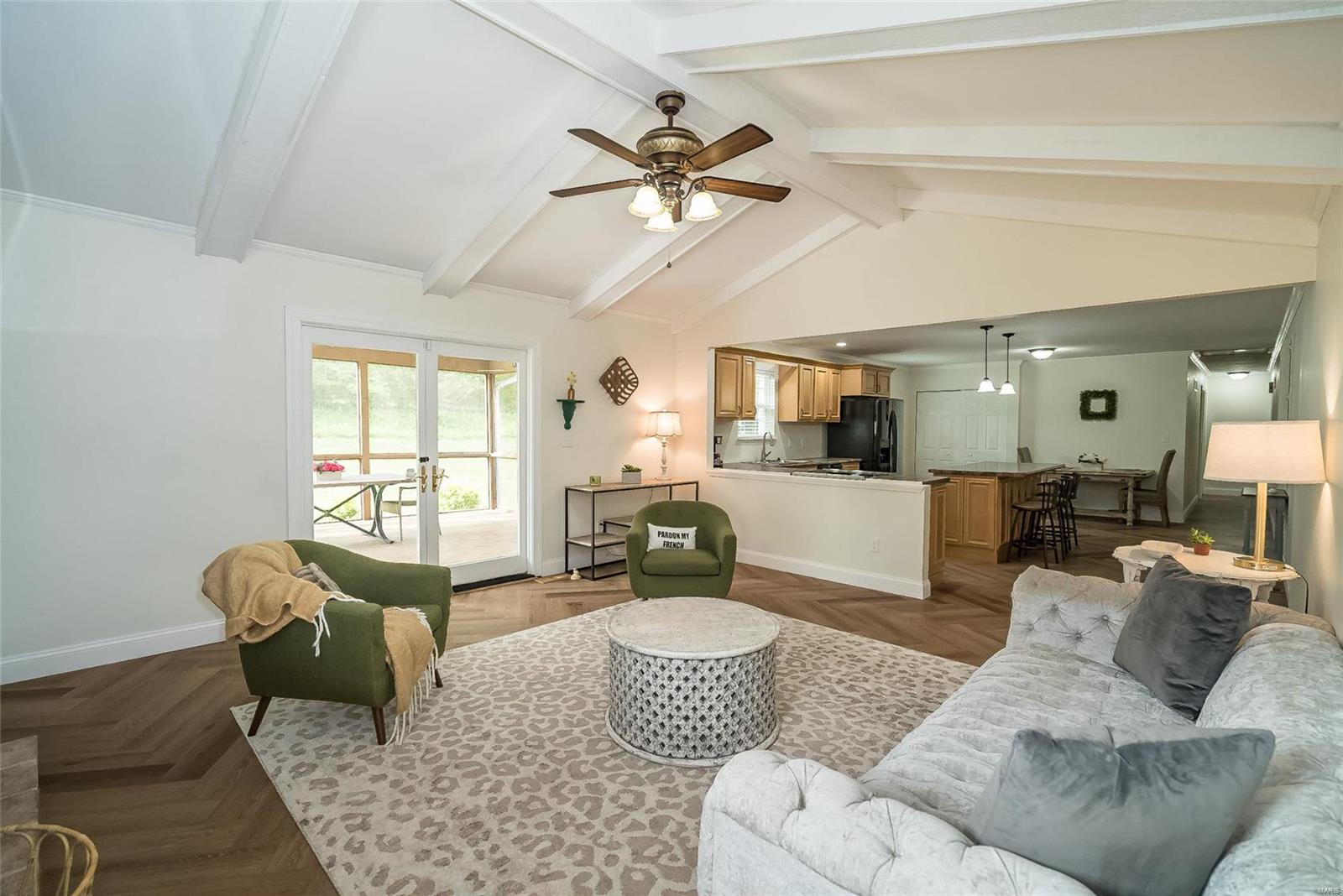 1012 Bedford Lane Ballwin, MO 63011 - Photo 17 of 37