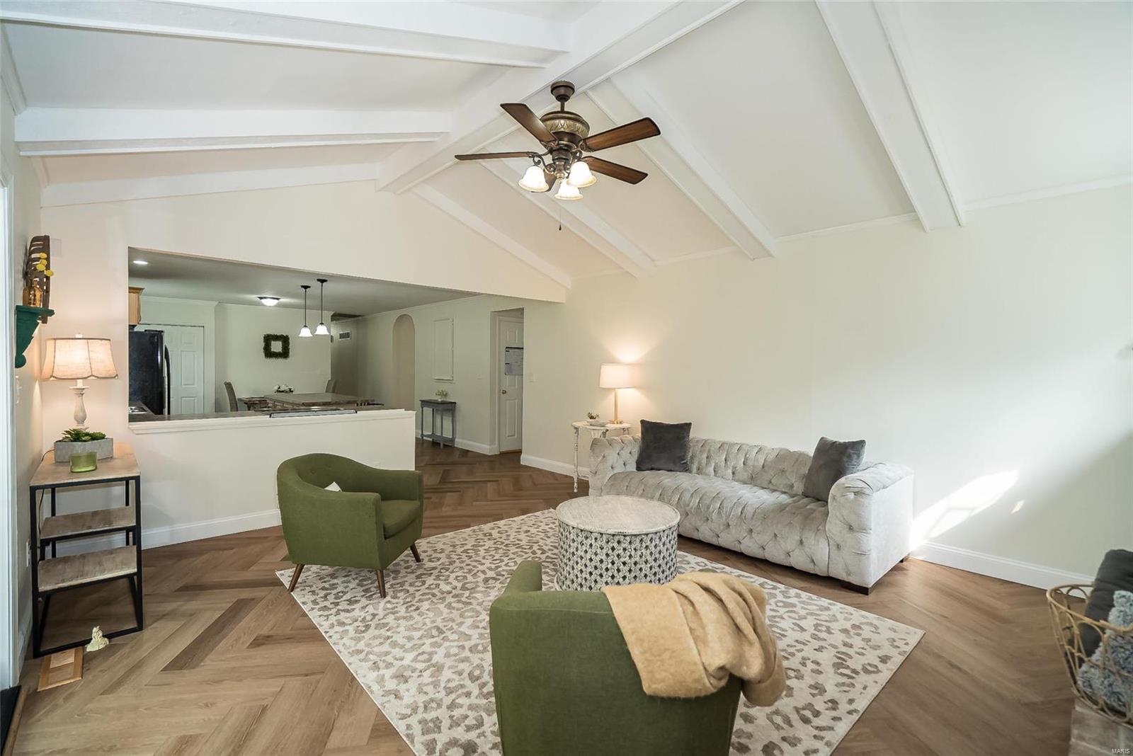 1012 Bedford Lane Ballwin, MO 63011 - Photo 18 of 37