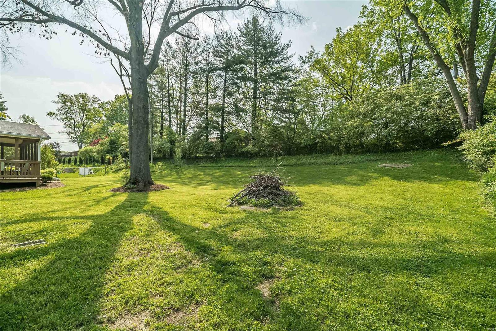 1012 Bedford Lane Ballwin, MO 63011 - Photo 36 of 37