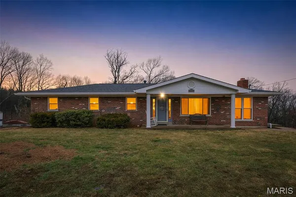 $275,000 | 2721 Cindy Drive, Imperial, MO 63052