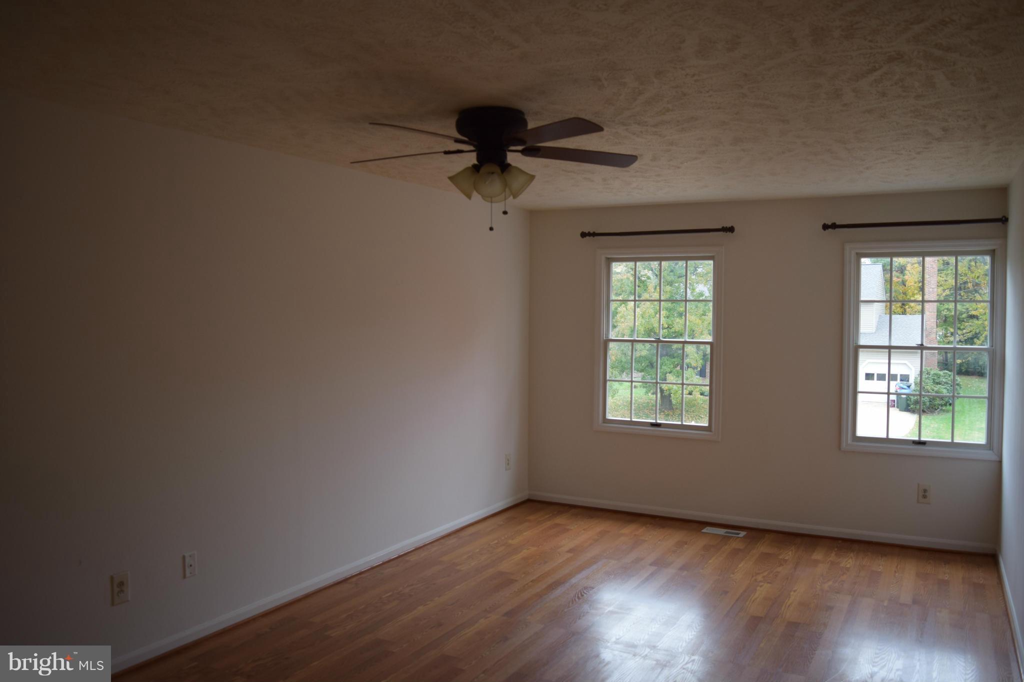 12607 Bridoon Lane Reston, VA 20191 - Photo 16 of 29 Bedroom (Master)