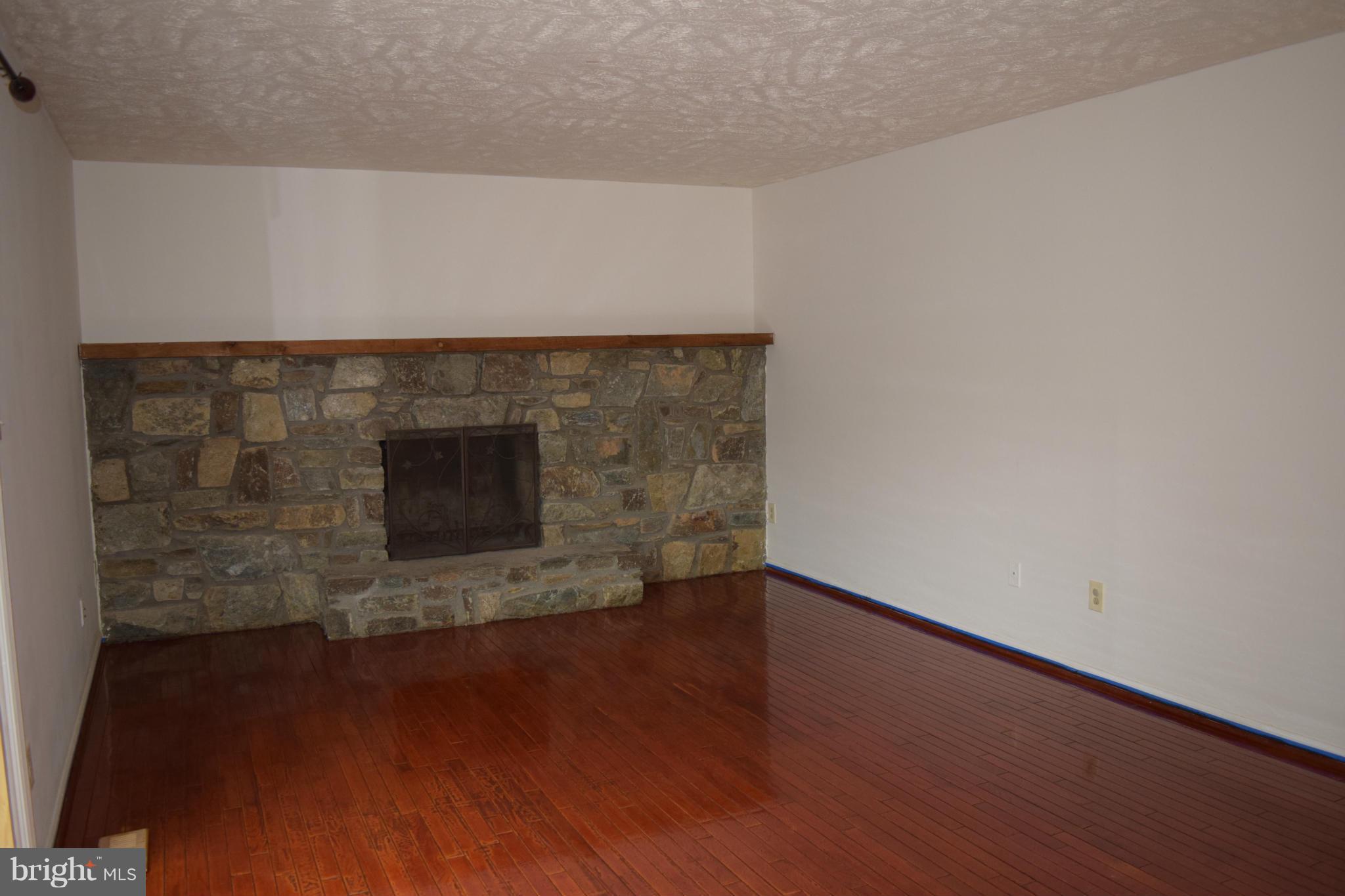 12607 Bridoon Lane Reston, VA 20191 - Photo 8 of 29 View interior