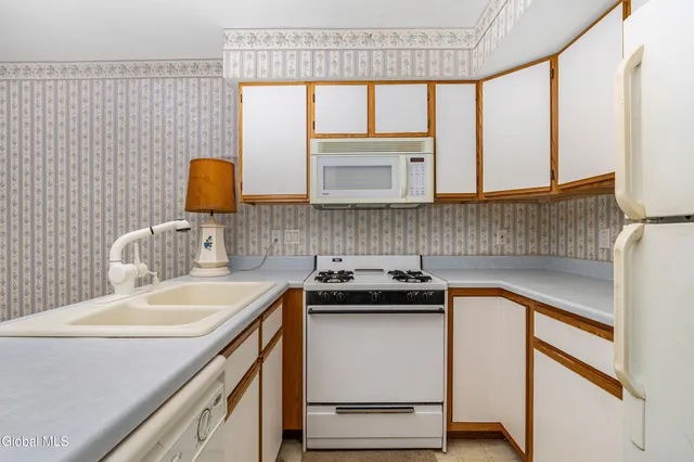 $249,900 | 1130 Spearhead Drive, Glenville, NY 12302