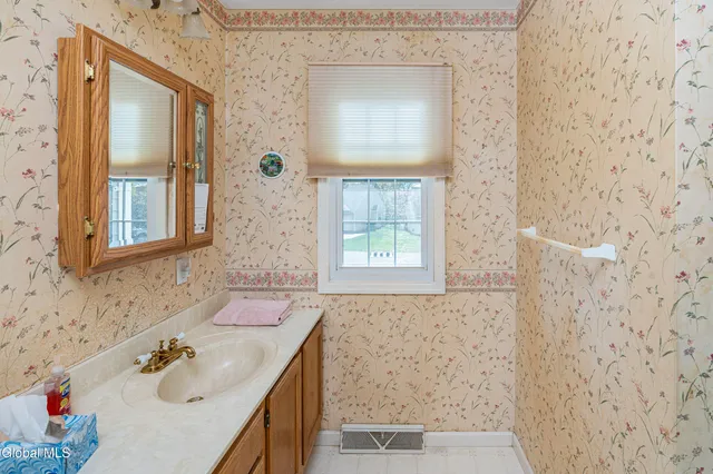 $249,900 | 1130 Spearhead Drive, Glenville, NY 12302