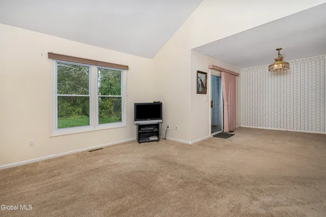 $249,900 | 1130 Spearhead Drive, Glenville, NY 12302