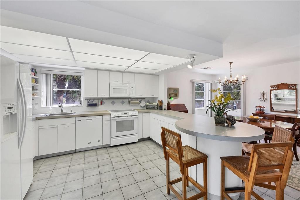 3030 North Beach Road, Unit B Englewood, FL 34223 - Photo 9 of 39 Gallery Image 9
