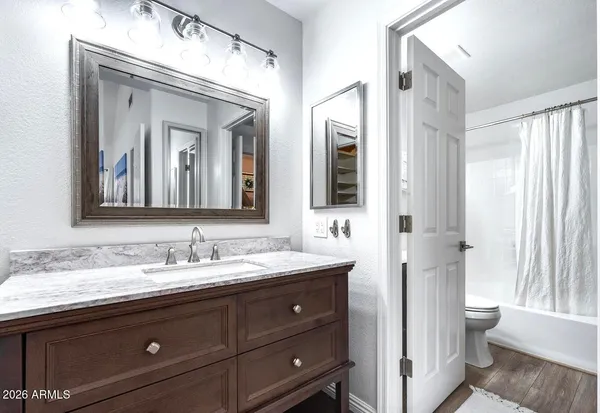 $425,000 | 1633 East Lakeside Drive, Unit 131, Gilbert, AZ 85234