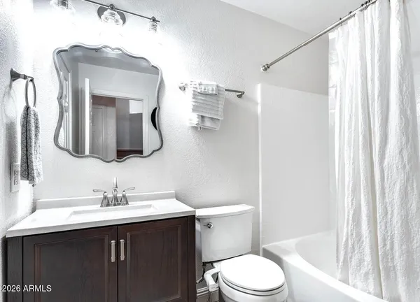 $425,000 | 1633 East Lakeside Drive, Unit 131, Gilbert, AZ 85234