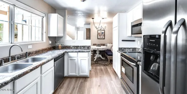 $425,000 | 1633 East Lakeside Drive, Unit 131, Gilbert, AZ 85234