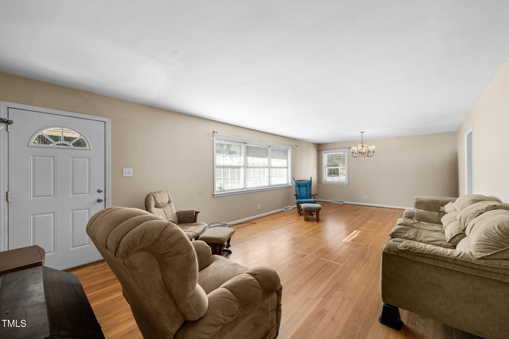 5813 Cheek Road Durham, NC 27704 - Photo 6 of 34 3-web-or-mls-DSC09279