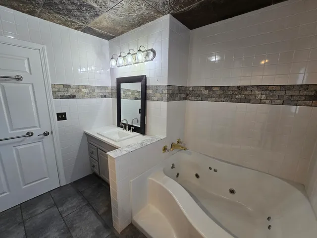 $780,000 | 340 Kittredge Road, Bangor, ME 04401