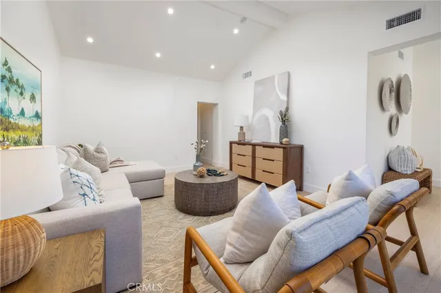 $2,900,000 | 2872 Aceca Drive, Los Alamitos, CA 90720