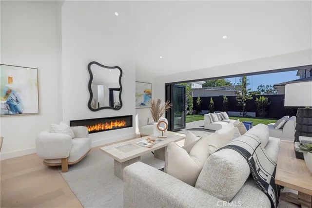 $2,900,000 | 2872 Aceca Drive, Los Alamitos, CA 90720