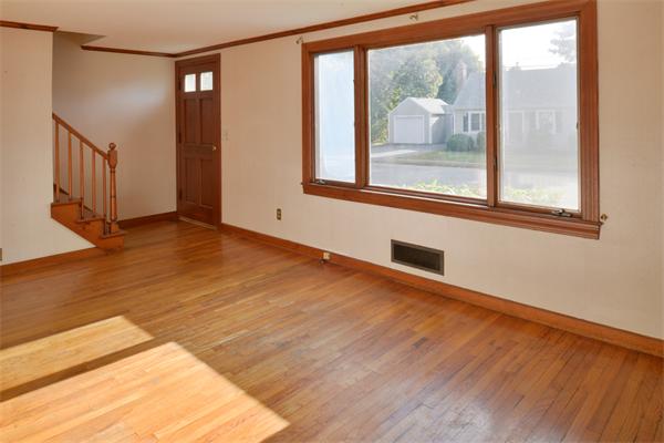 26 Chipman Road Beverly, MA 01915 - Photo 2 of 23 Gallery Image 2