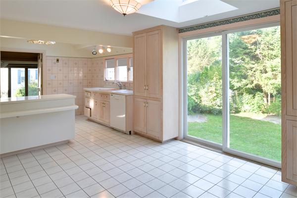 26 Chipman Road Beverly, MA 01915 - Photo 6 of 23 Gallery Image 6