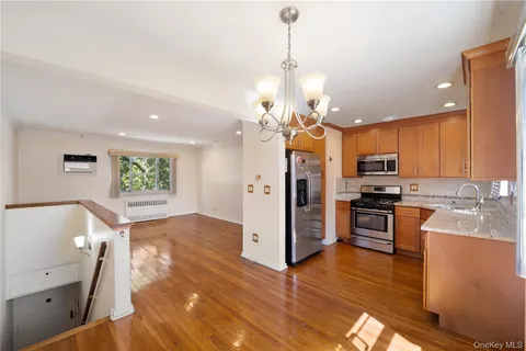 $369,000 | 227-16 Hillside Avenue, Unit UPPR | Bellerose