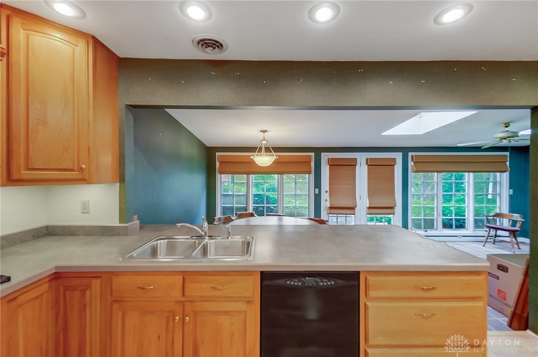 3451 Westbury Road Kettering, OH 45409 - Photo 16 of 58