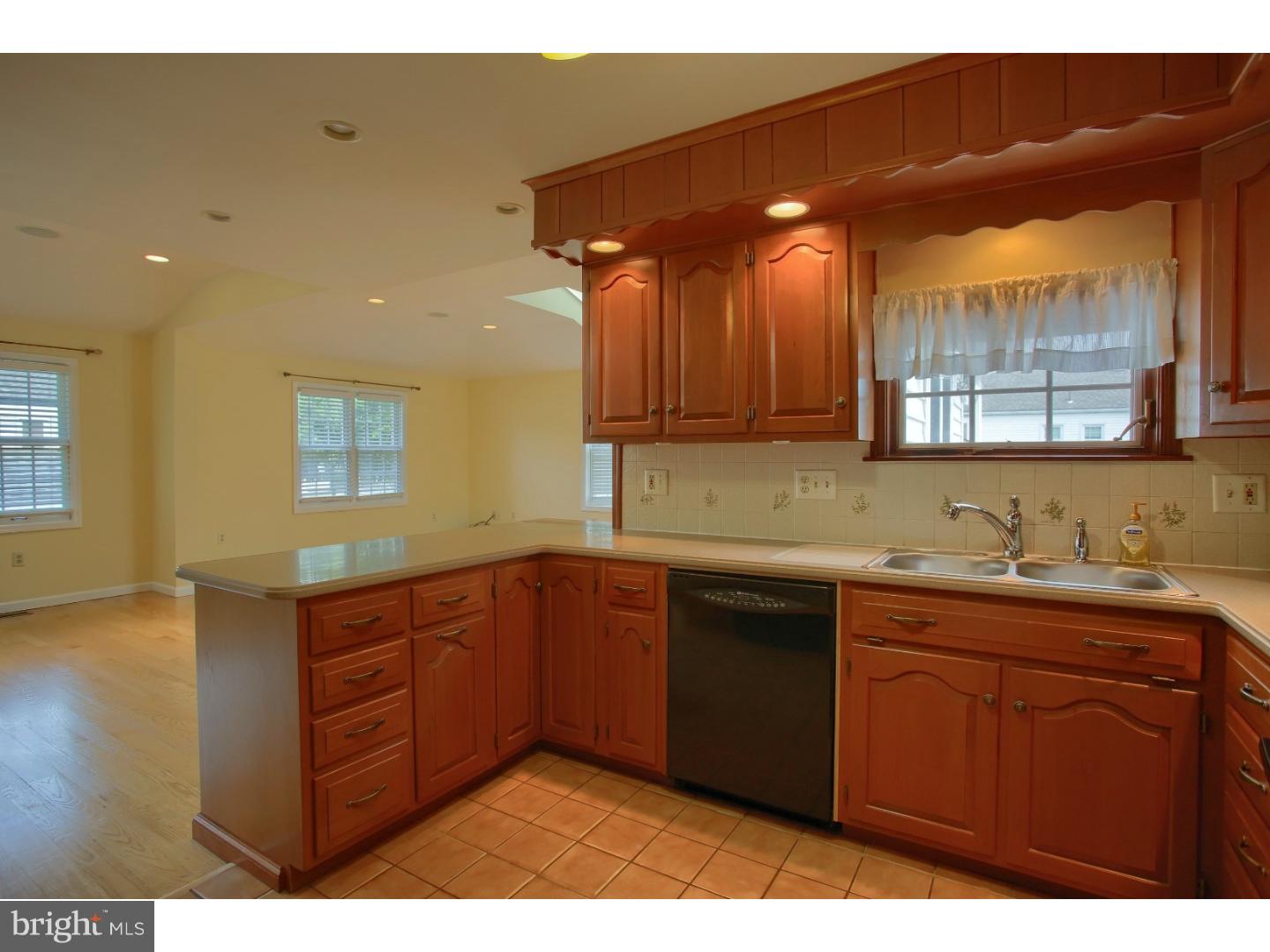 102 Tasker Avenue Reading, PA 19607 - Photo 13 of 25