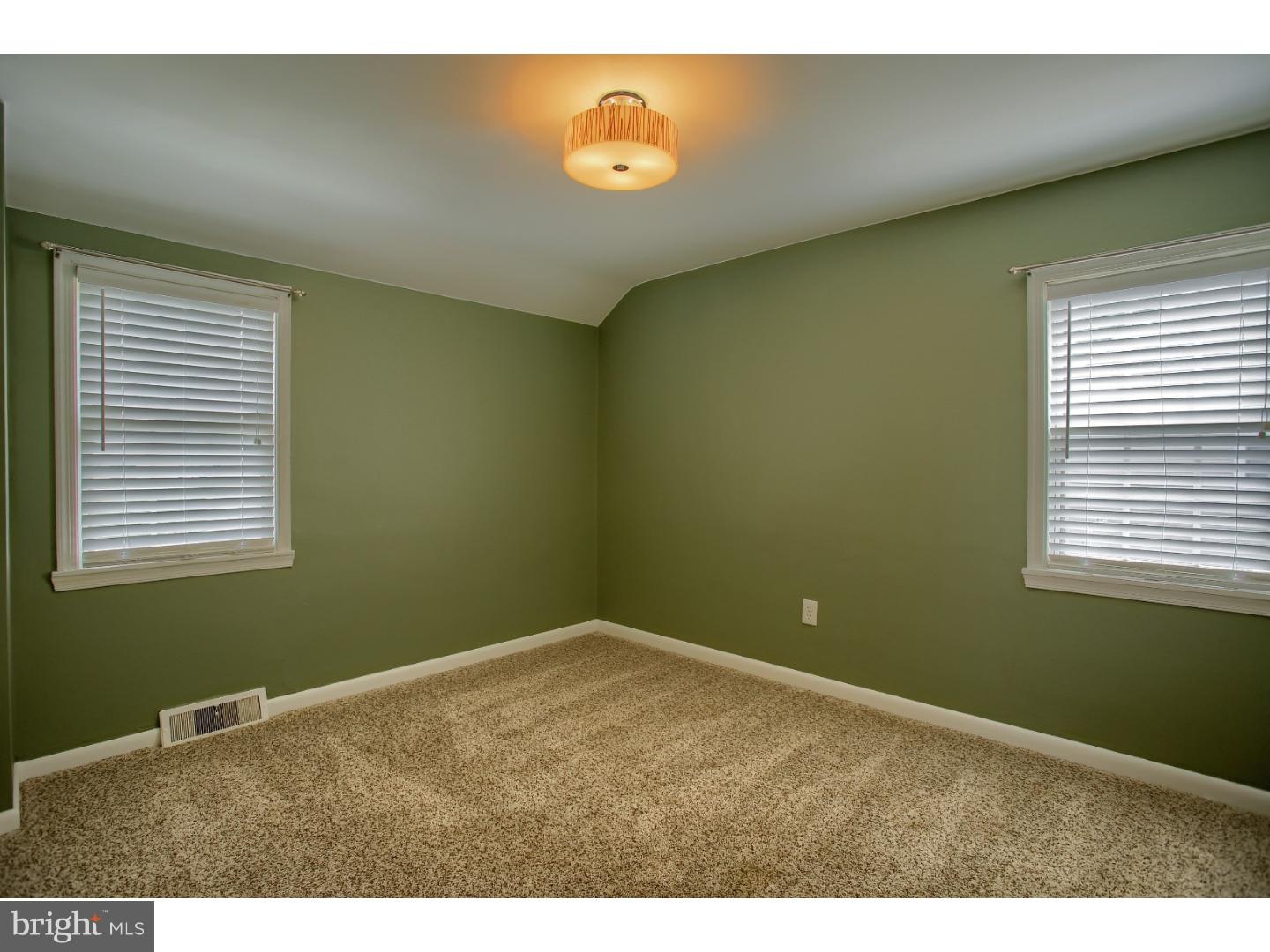 102 Tasker Avenue Reading, PA 19607 - Photo 22 of 25
