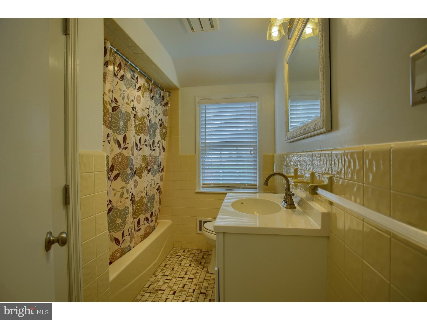 102 Tasker Avenue Reading, PA 19607 - Photo 23 of 25