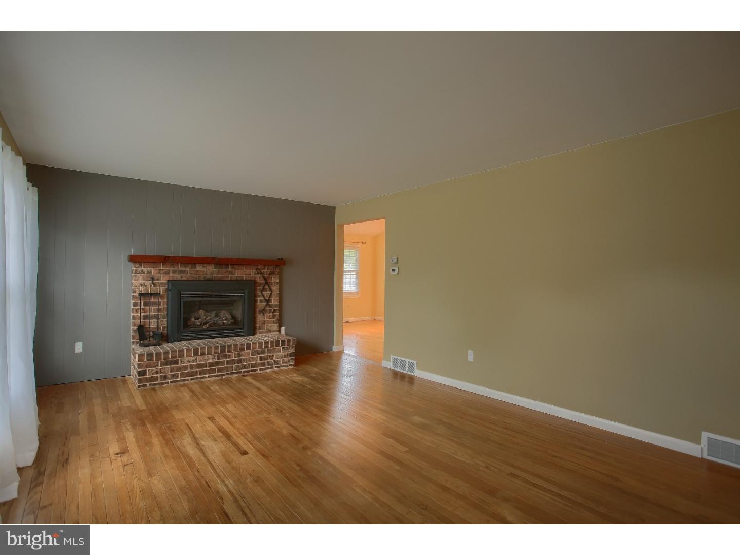 102 Tasker Avenue Reading, PA 19607 - Photo 7 of 25