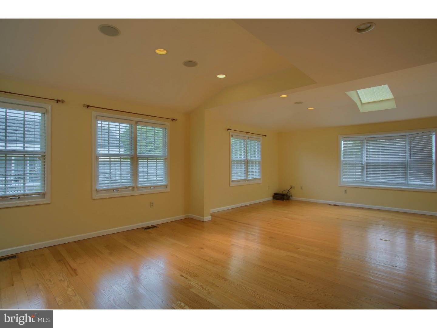 102 Tasker Avenue Reading, PA 19607 - Photo 10 of 25