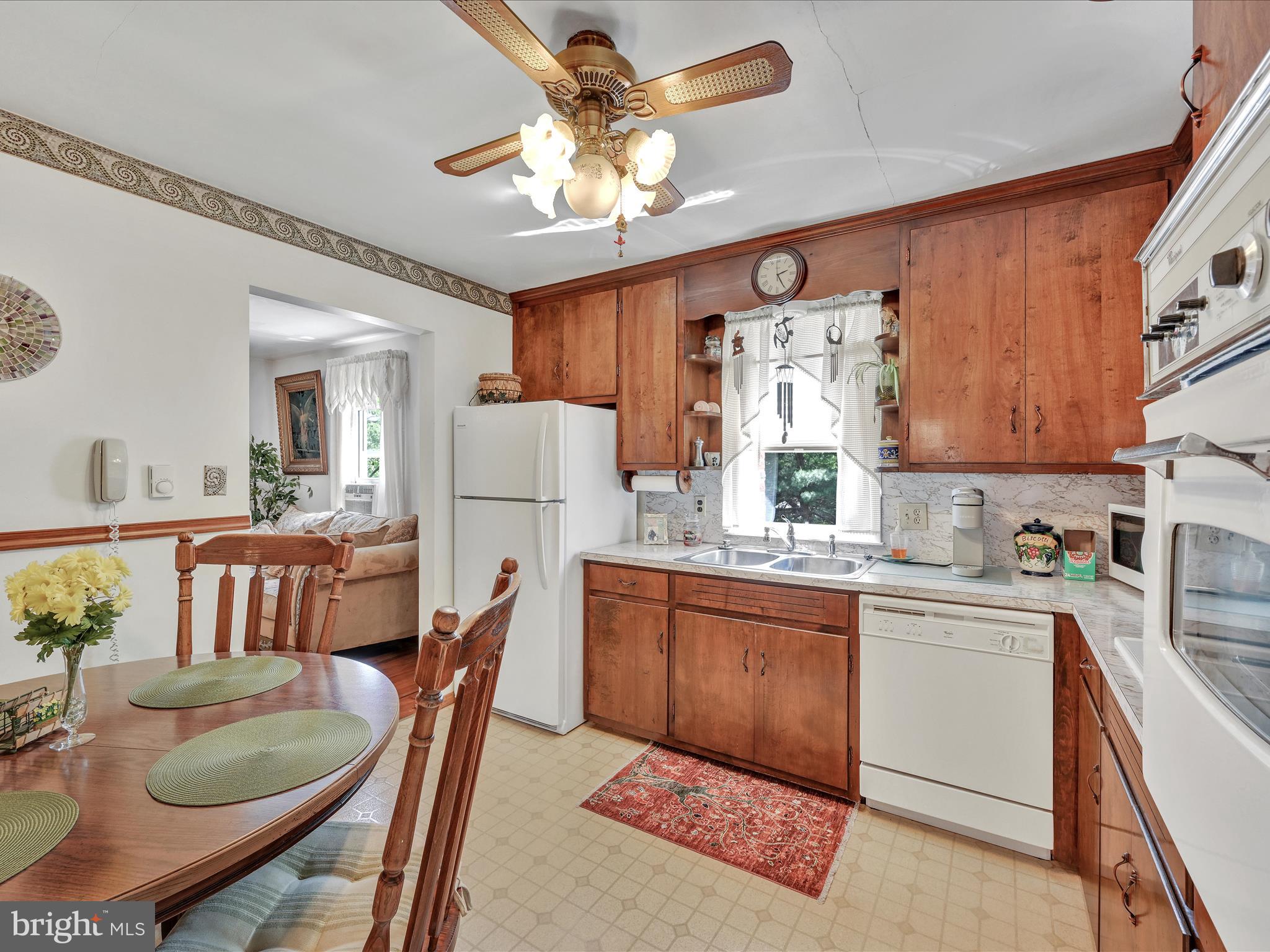 1150 Rohrerstown Road Lancaster, PA 17601 - Photo 8 of 26 kitchen