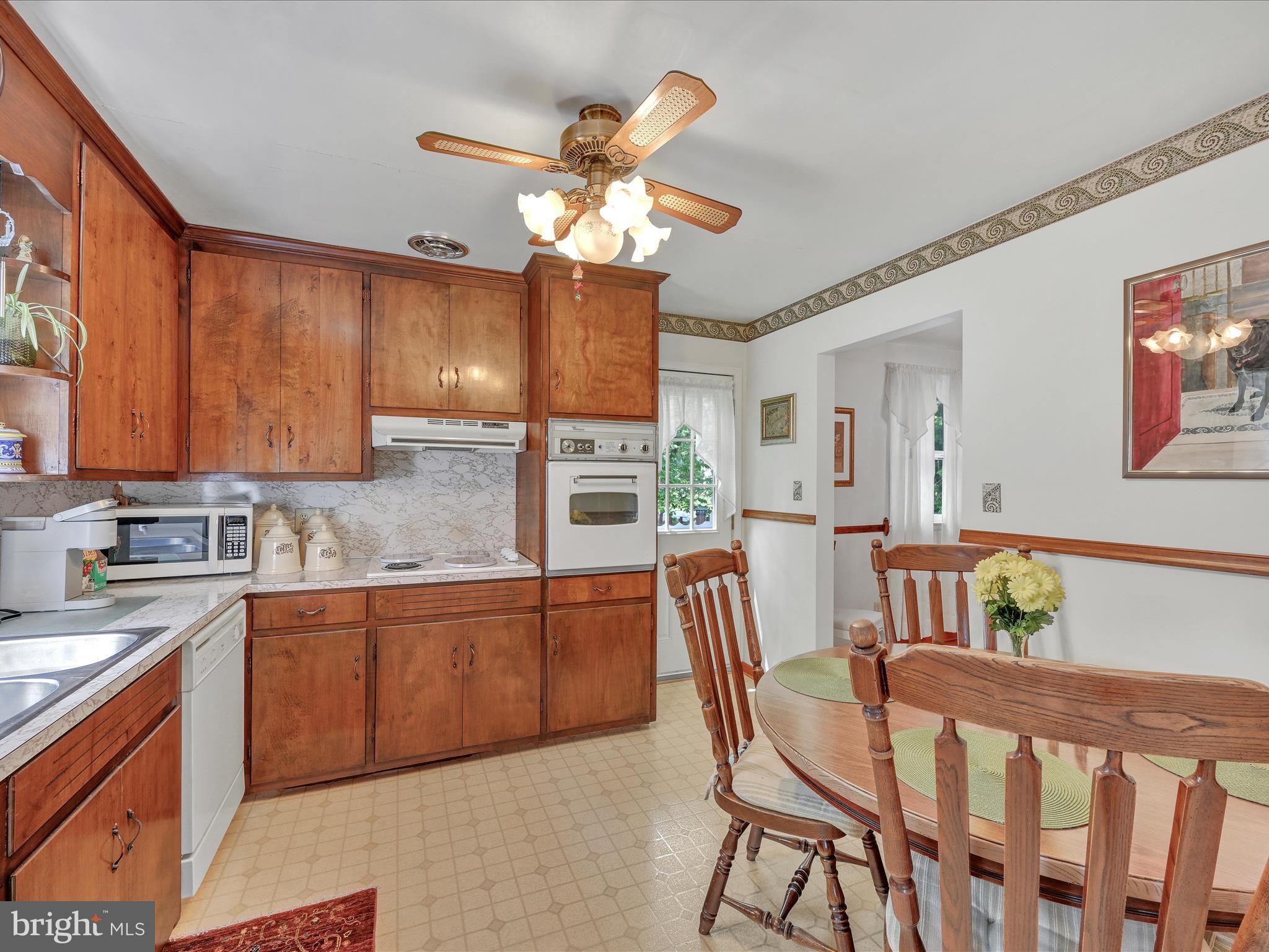 1150 Rohrerstown Road Lancaster, PA 17601 - Photo 10 of 26 kitchen