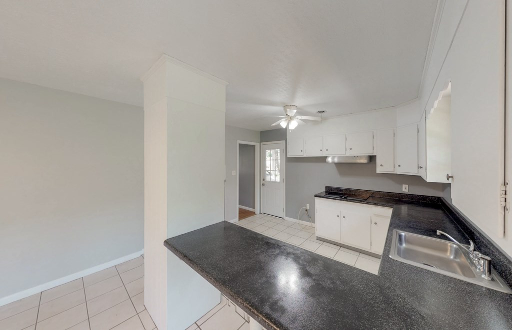 1203 Oakdale Road Augusta, GA 30904 - Photo 4 of 17