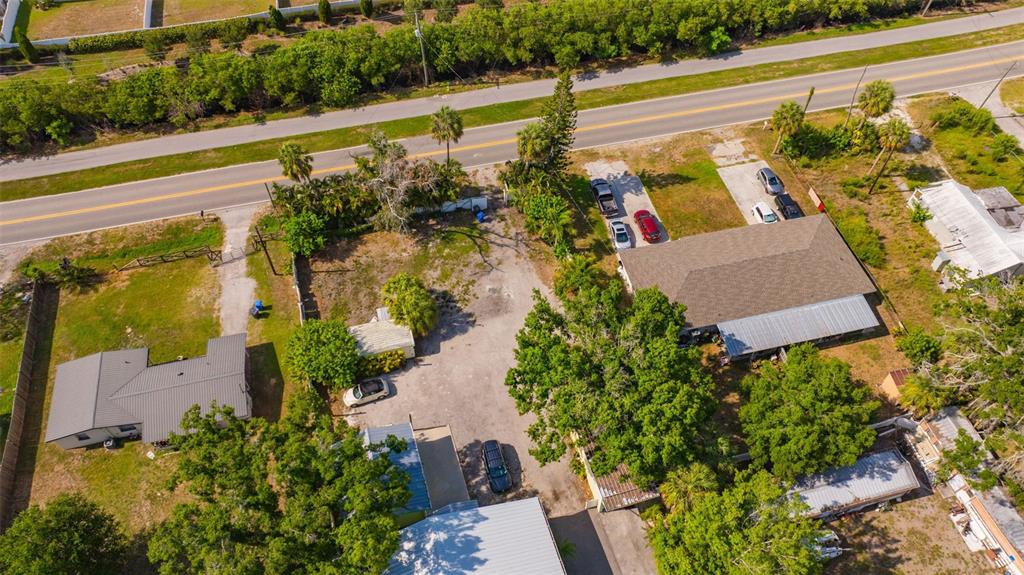 826 West Shell Point Road Ruskin, FL 33570 - Photo 15 of 32