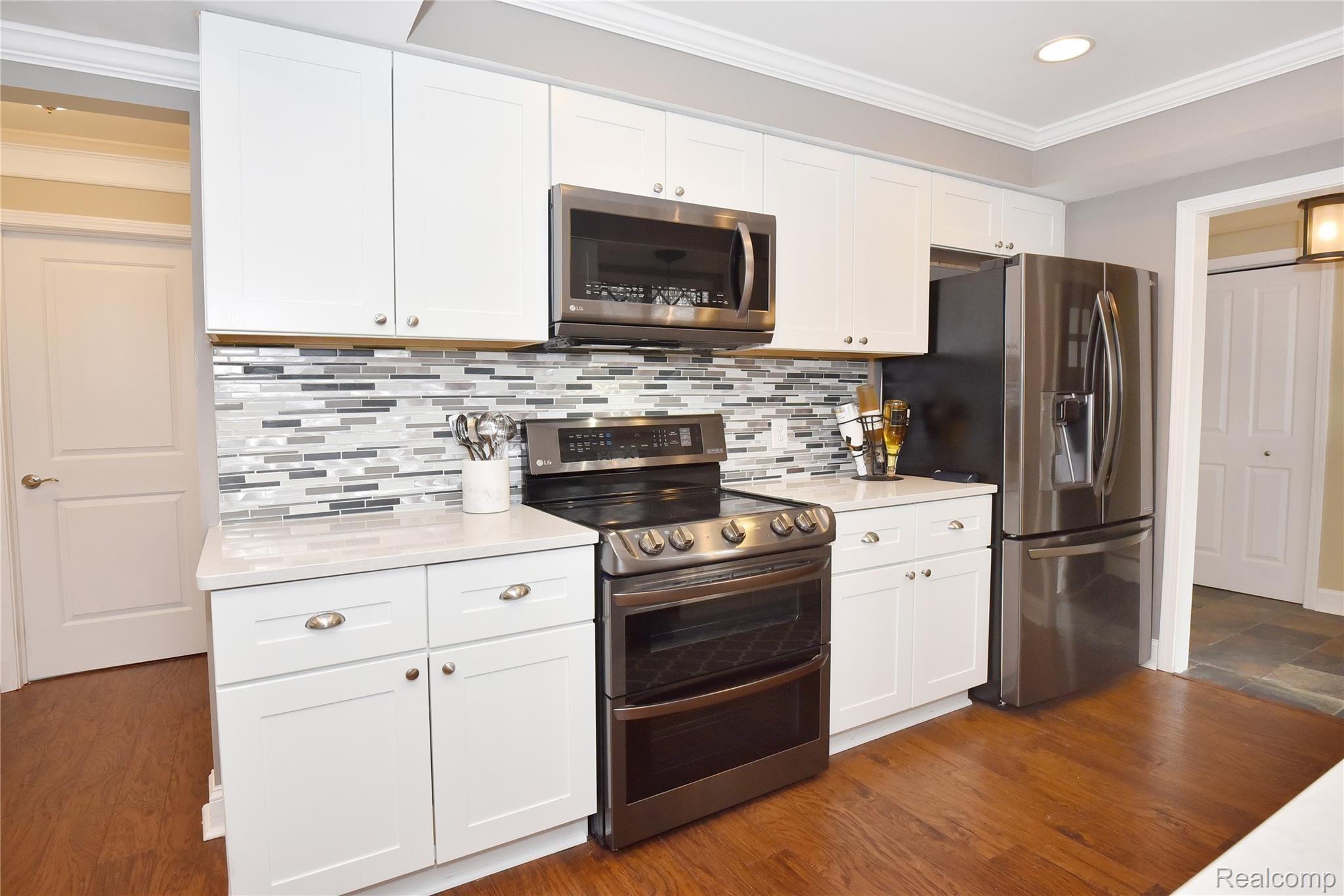 2698 Yorkshire Road Birmingham, MI 48009 - Photo 11 of 30 2698 Yorkshire_11.JPG