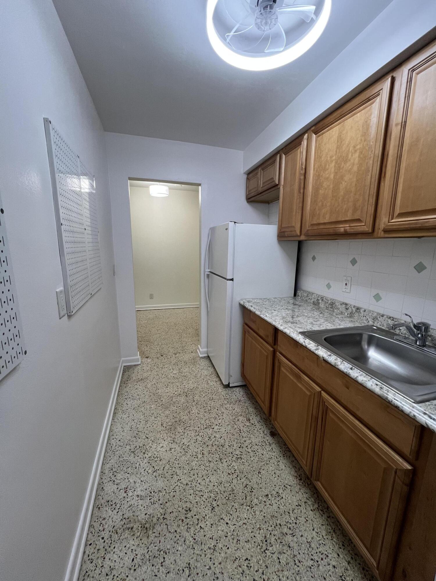 311 Inlet Way, Unit 4 Palm Beach Shores, FL 33404 - Photo 17 of 23 IMG_0700