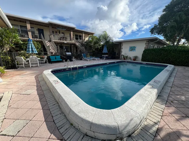 $1,695 | 311 Inlet Way, Unit 4, Palm Beach Shores, FL 33404