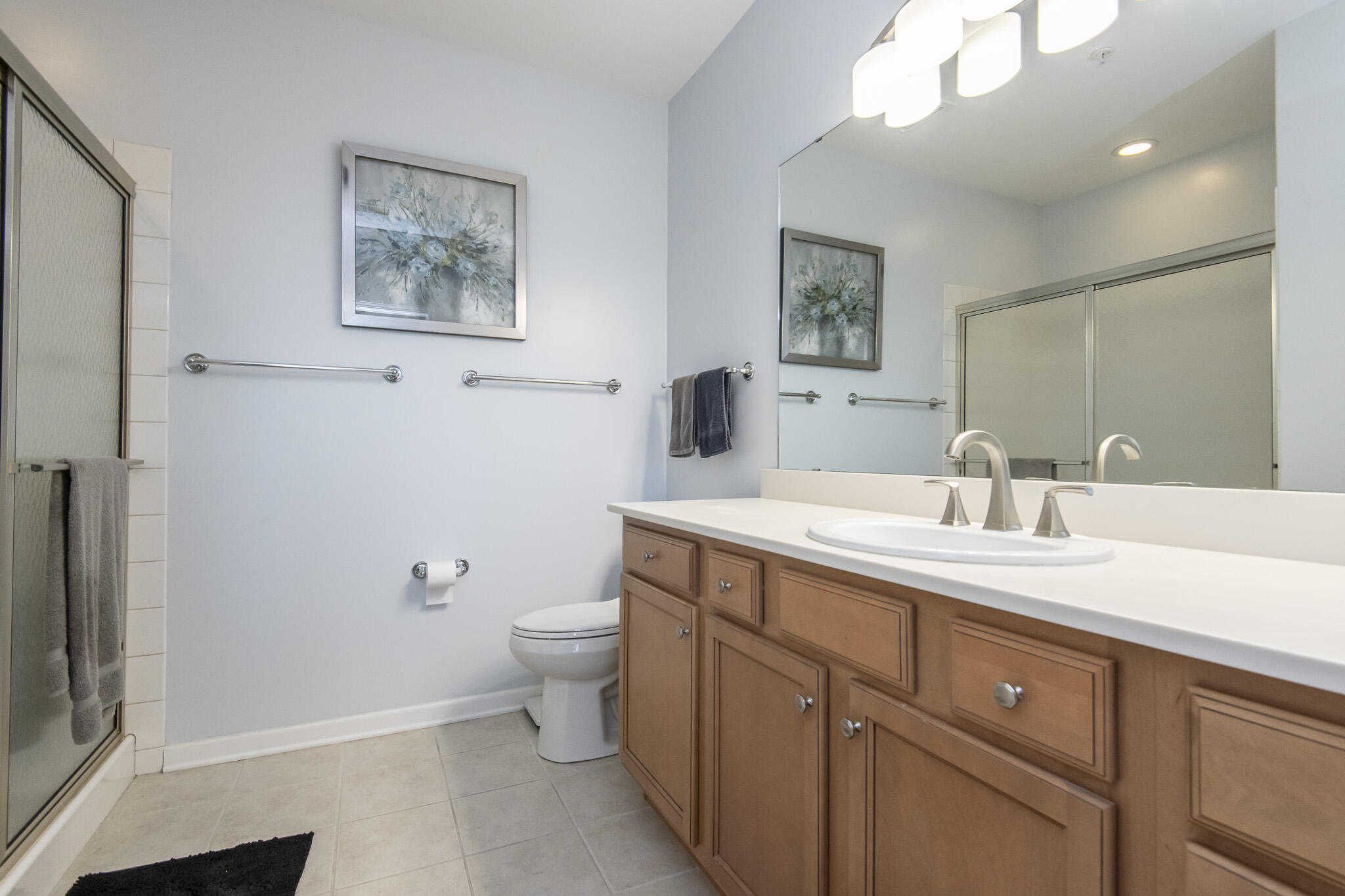 4 Gas Light Drive, Unit 211 Racine, WI 53403 - Photo 32 of 46 Master Bath